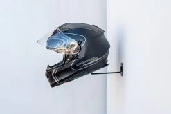 Helm Houder Muurstandaard MC Essentials 10 Helm Houder Muurstandaard MC Essentials -Motoraccessoires P1270006 9a42